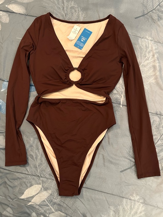 Cupshe Other - NWTS Cupshe Brown Long-Sleeve One-Piece Swimsuit with Front Ring Cutout Sz M